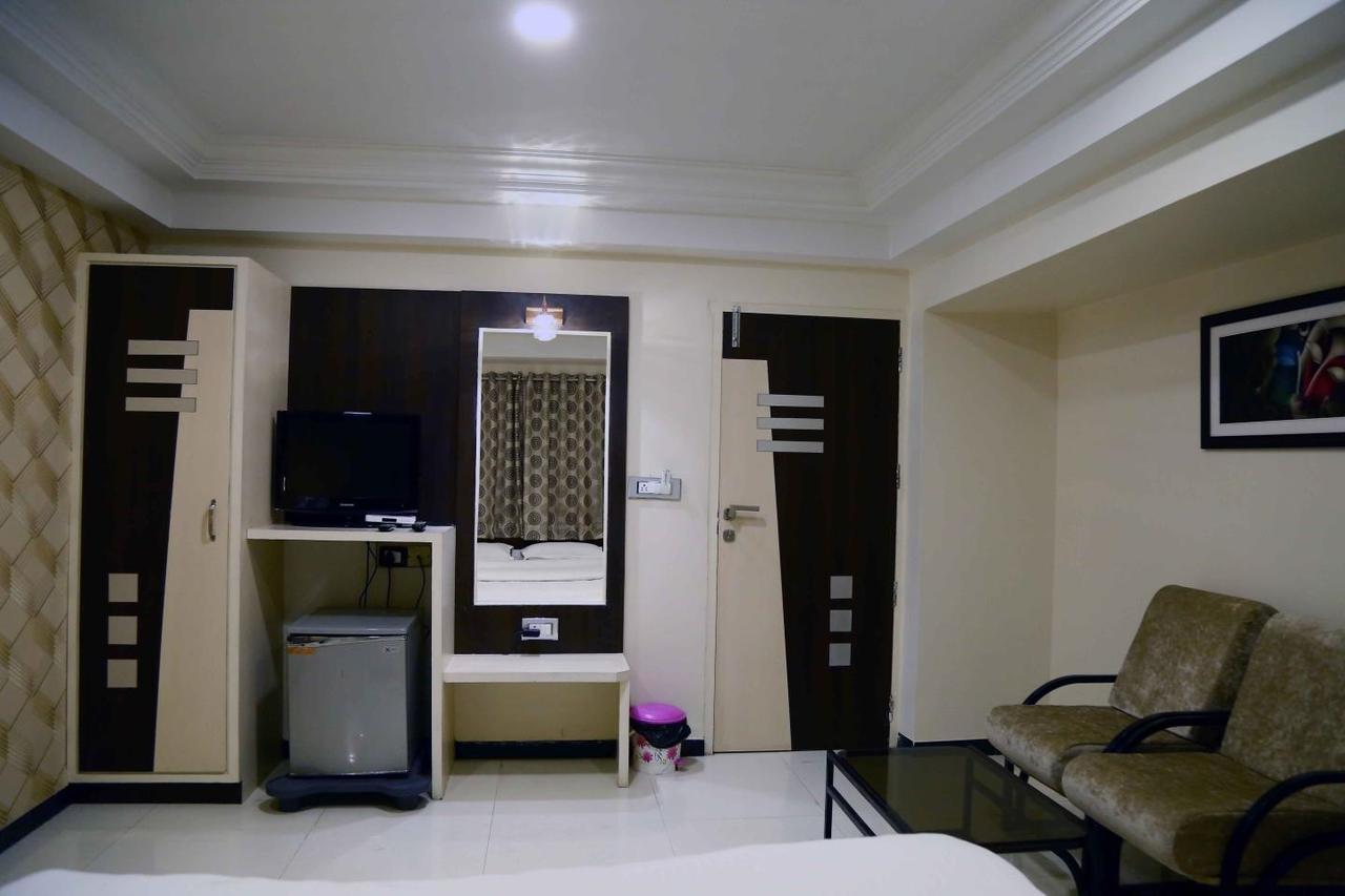 Jāmnagar Hotel Regency מראה חיצוני תמונה
