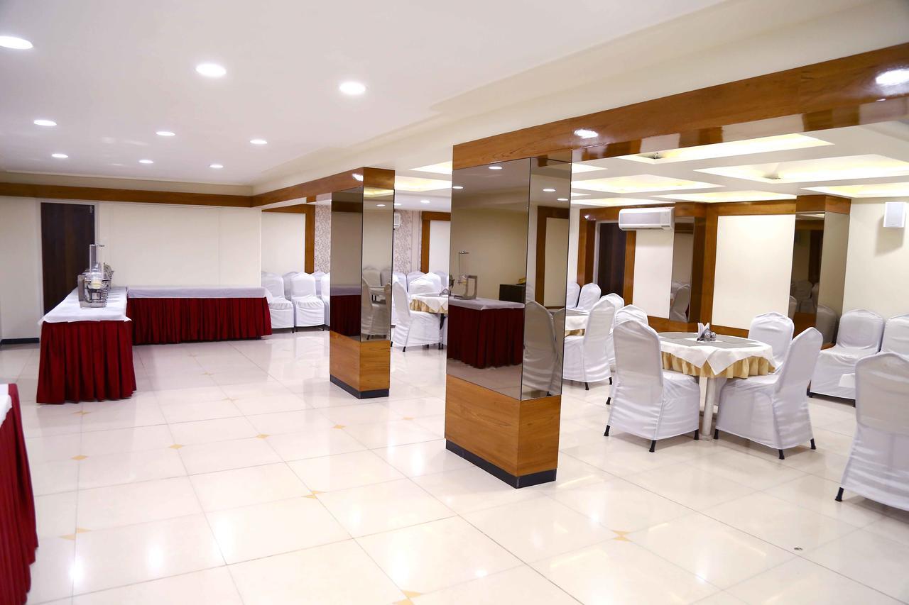 Jāmnagar Hotel Regency מראה חיצוני תמונה