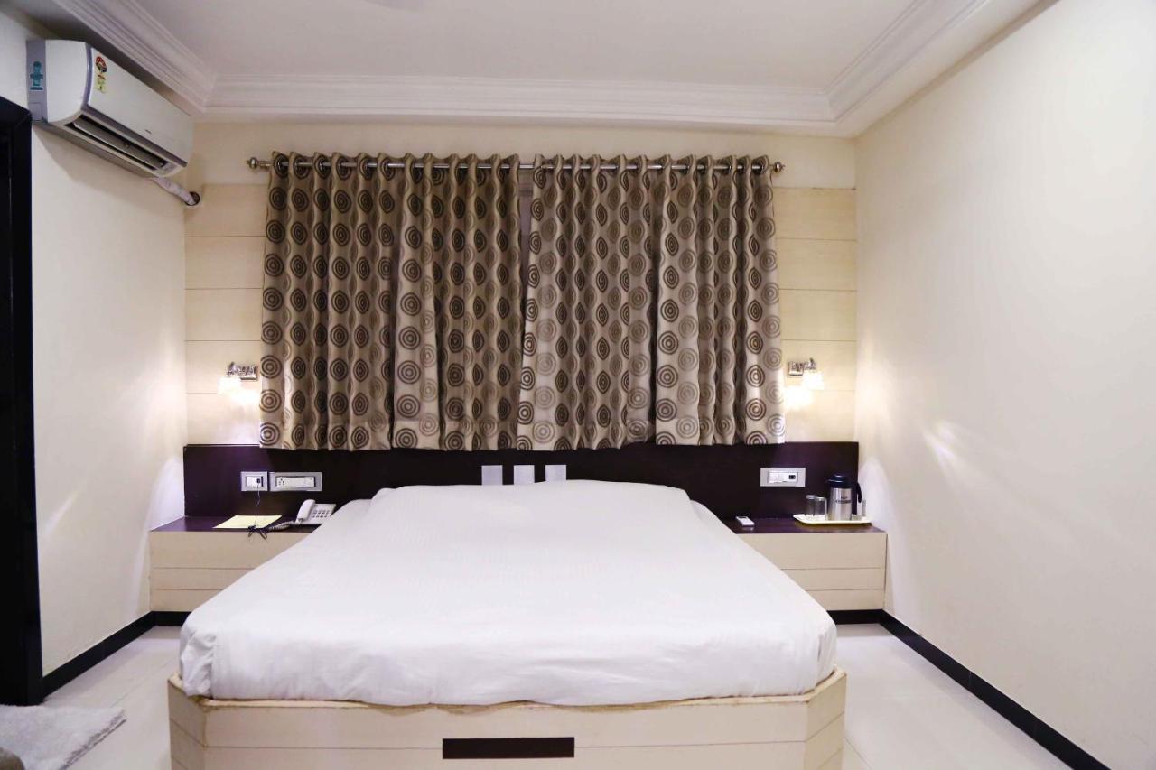 Jāmnagar Hotel Regency מראה חיצוני תמונה